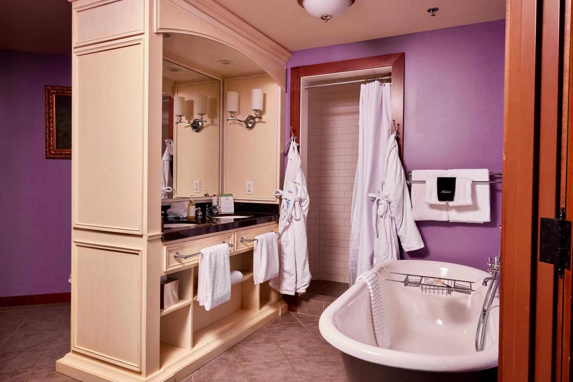 Mirbeau Inn & Spa - พลิมัท ภายนอก รูปภาพ